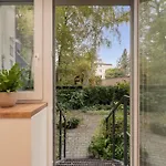 Lea Garden